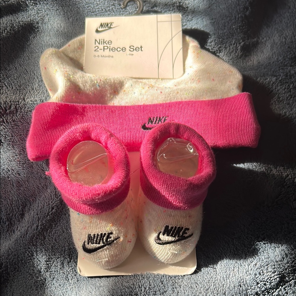 Nike Cream and Pink Infant Hat and Booties Set